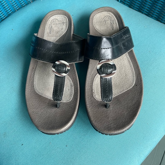 Teva Kellie Luxe Leather Thong Sandals - Picture 1 of 3